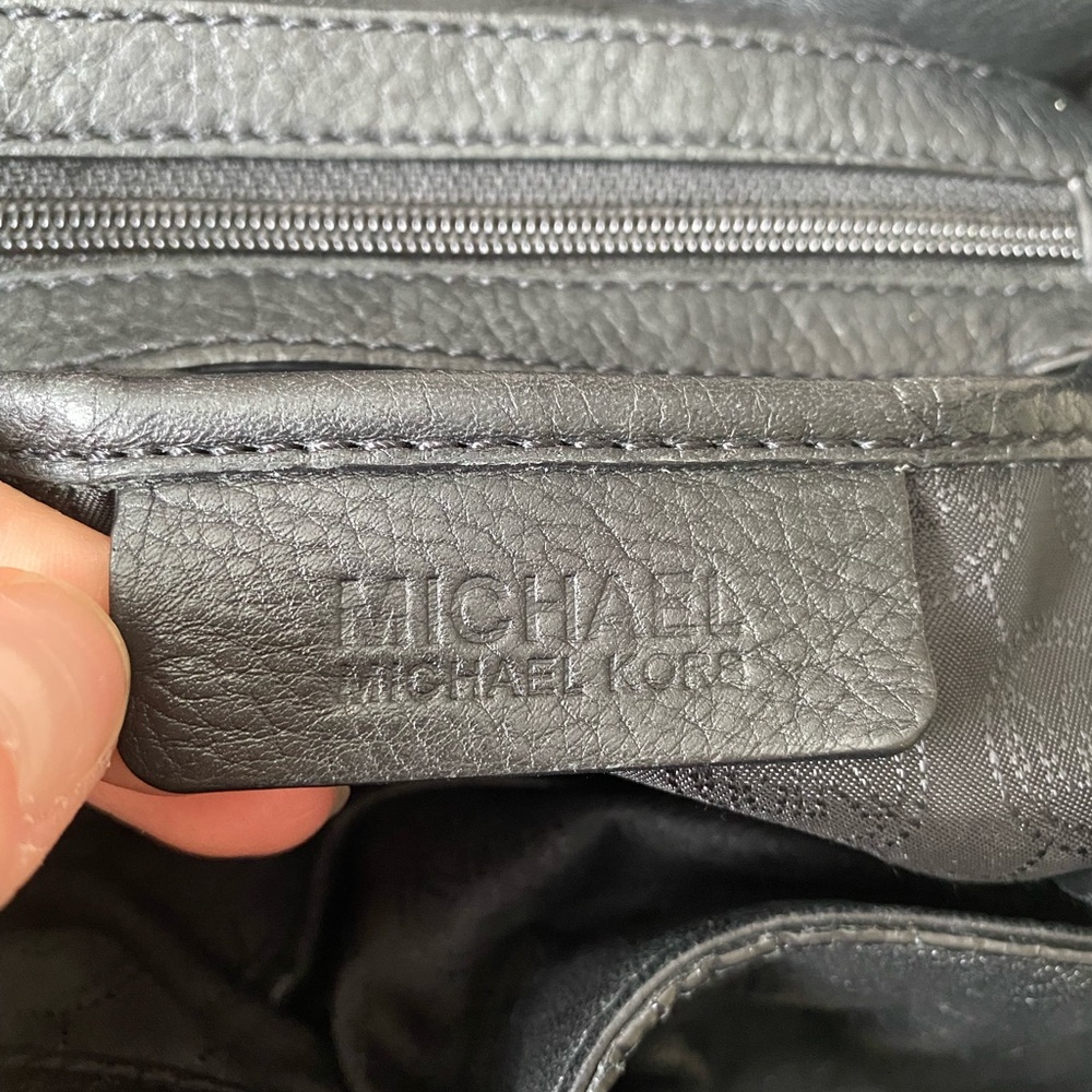 Michael Kors Hobo Bag with Wallet - Picture 8 of 10